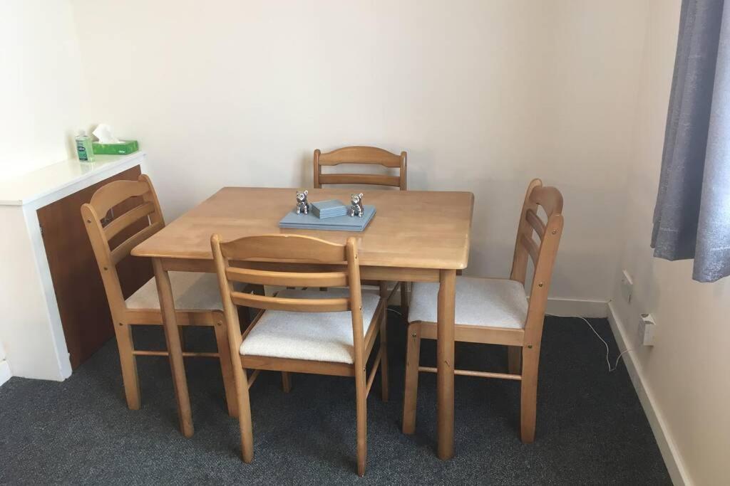 2 Bedroom Flat In Stornoway Town Centre المظهر الخارجي الصورة