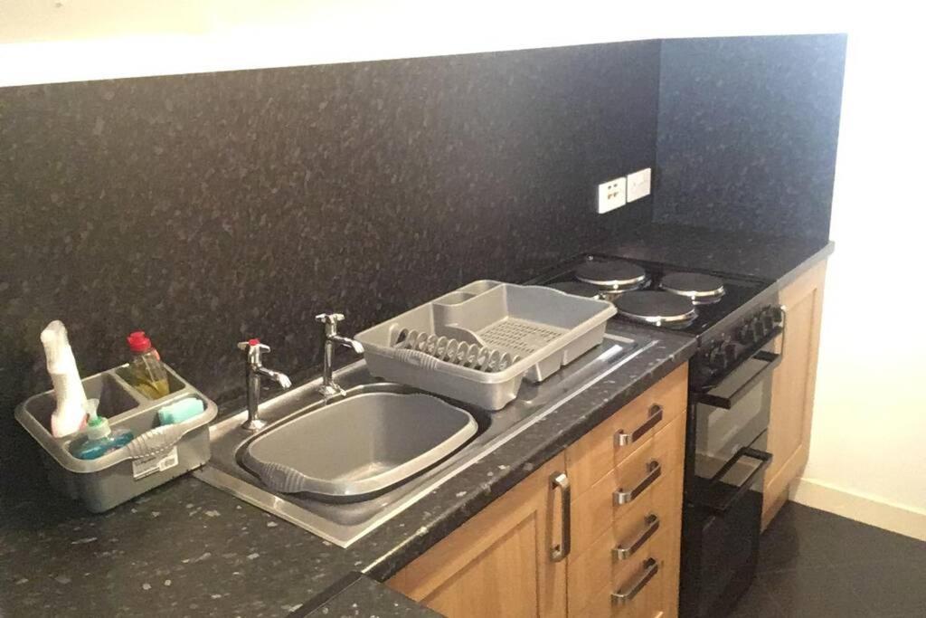 2 Bedroom Flat In Stornoway Town Centre المظهر الخارجي الصورة