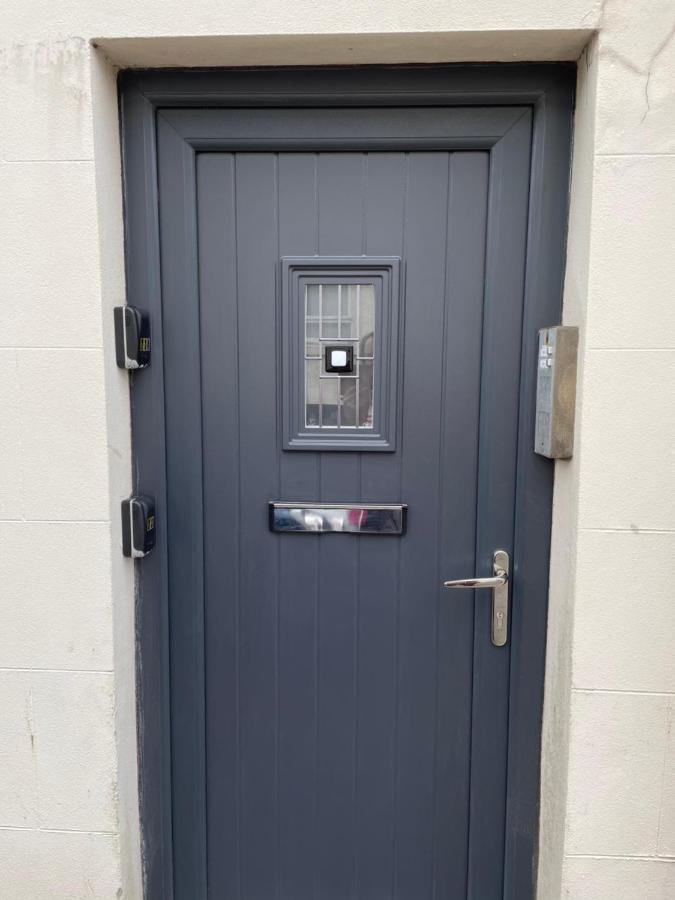 2 Bedroom Flat In Stornoway Town Centre المظهر الخارجي الصورة